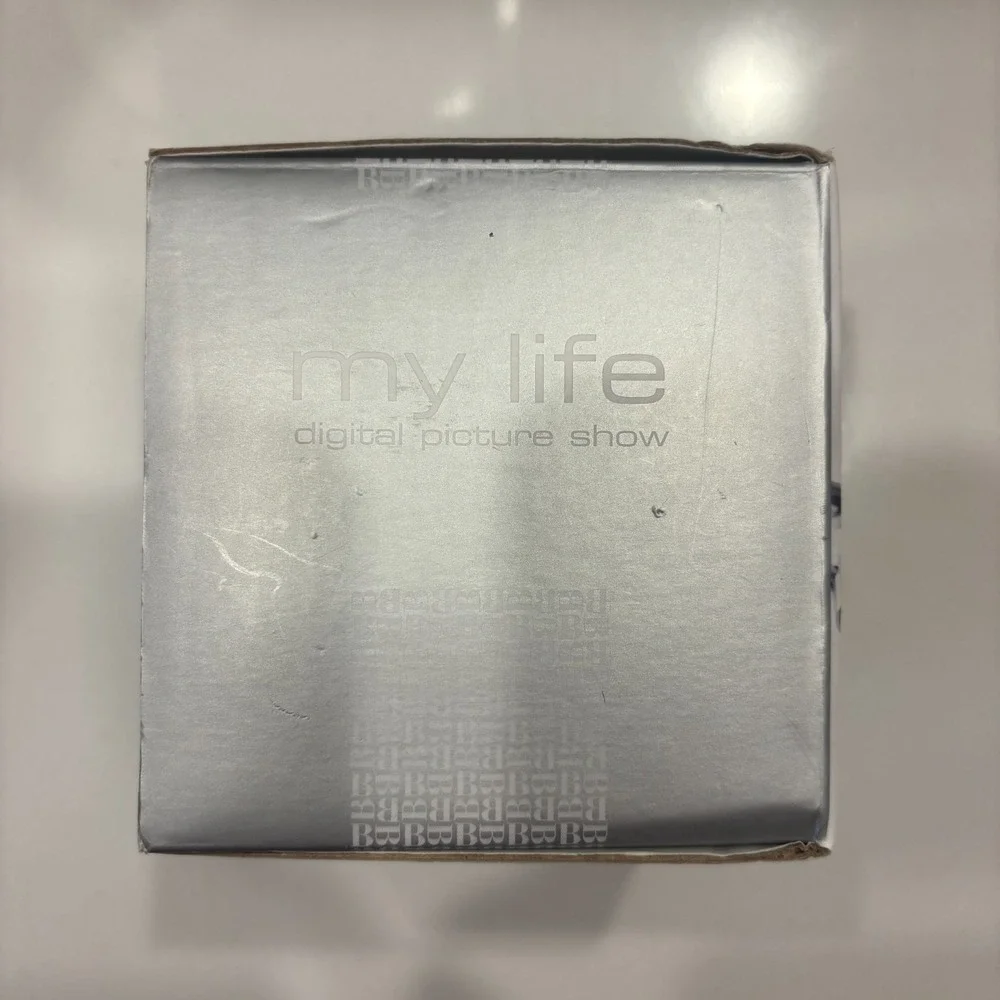Brookstone My Life Digital Photo Keychain Picture Display USB Rechargeable